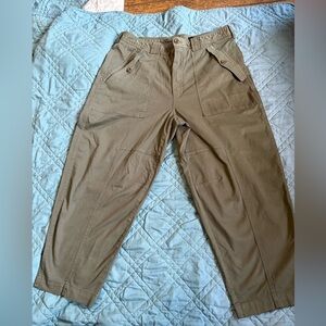 Banana Republic Green Cargo Pants Relaxed Fit